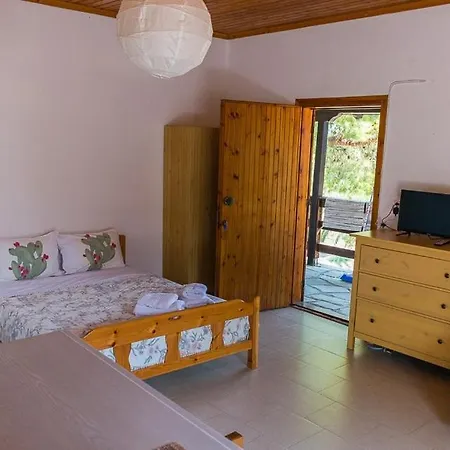 House Lagonisi