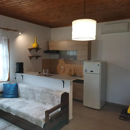 House Lagonisi *